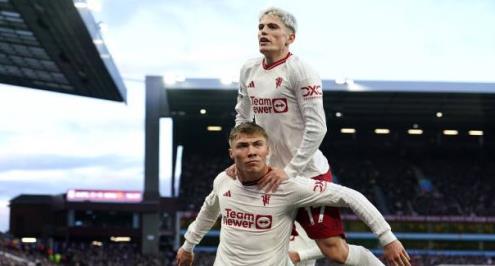 فانتازي يلا كورة.. مفاجأة لوتون وسلاح مانشستر يونايتد ضمن لاعبين "Differentials" للجولة 25